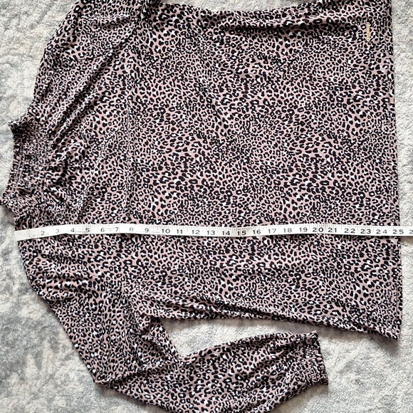 NWT. Anne Klein top size L - Picture 6 of 6